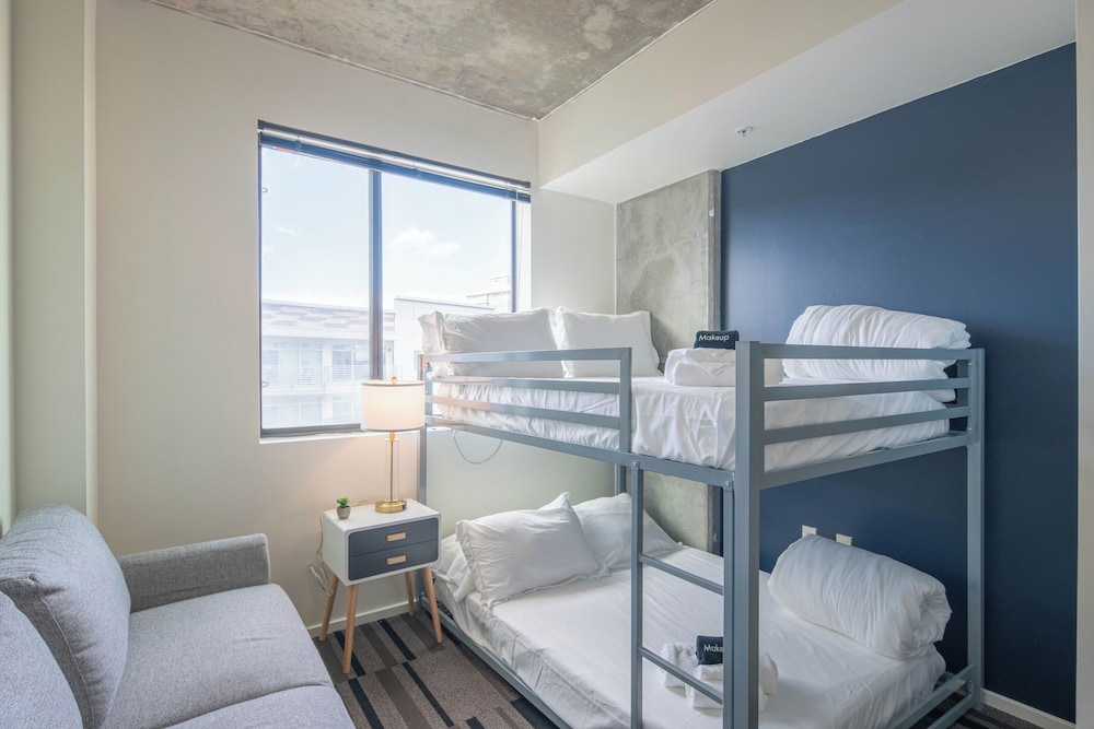 ROVE LIVING/KL - Roosevelt Point