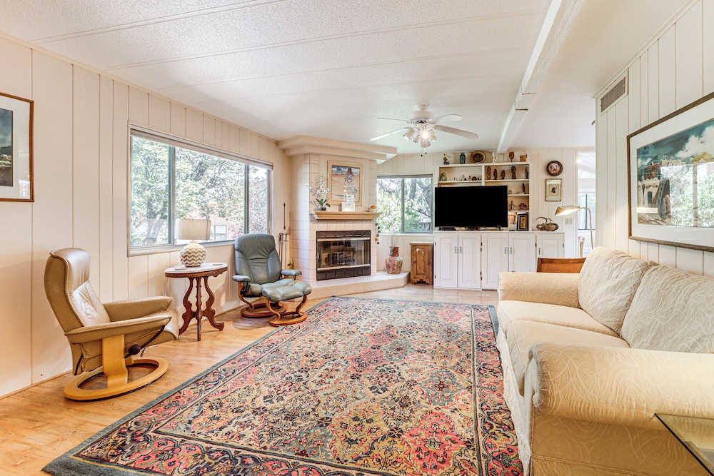 Beautiful Sedona Escape in Walkable Location!