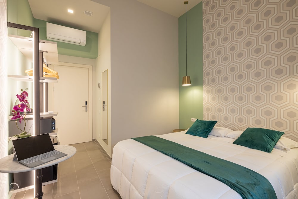 Morpheus Rooms