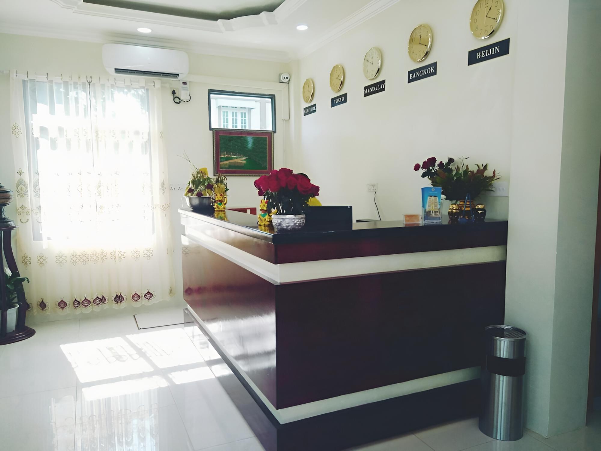 Gold Hotel Mandalay view 4