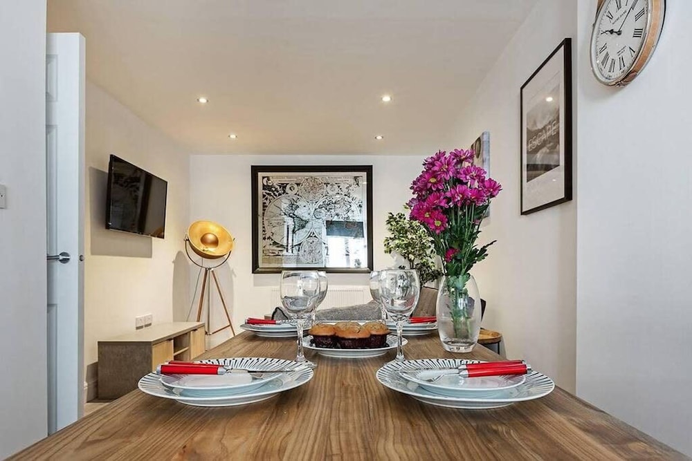 Host Stay Slater Street Apartments V