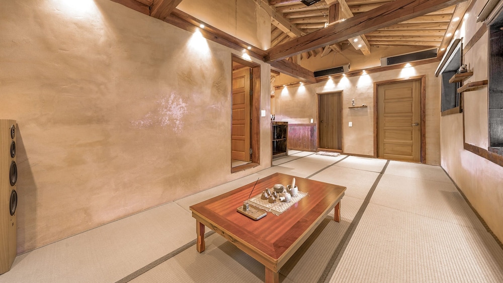 Yangpyeong Agni Choshi Mae Hanok Stay