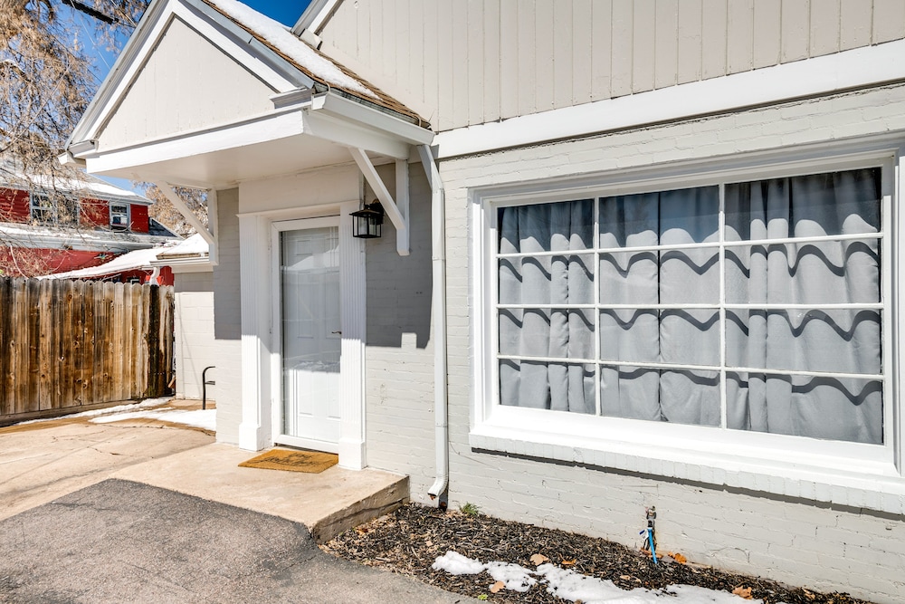 Cozy Ogden Cottage: 1 Mi to Downtown! view 3
