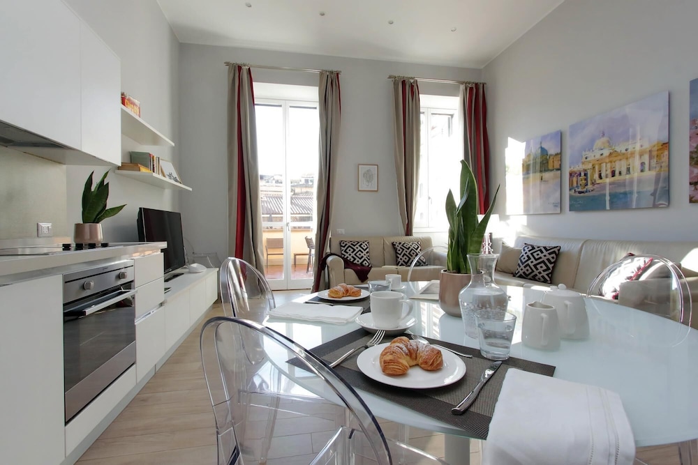 B2 Piazzetta Margutta - B2 - My Extra Home