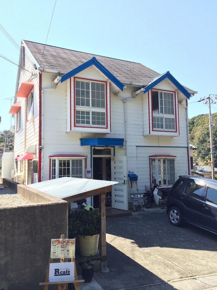 Guest House Shirahama R cafe – Caters to Women - Hostel