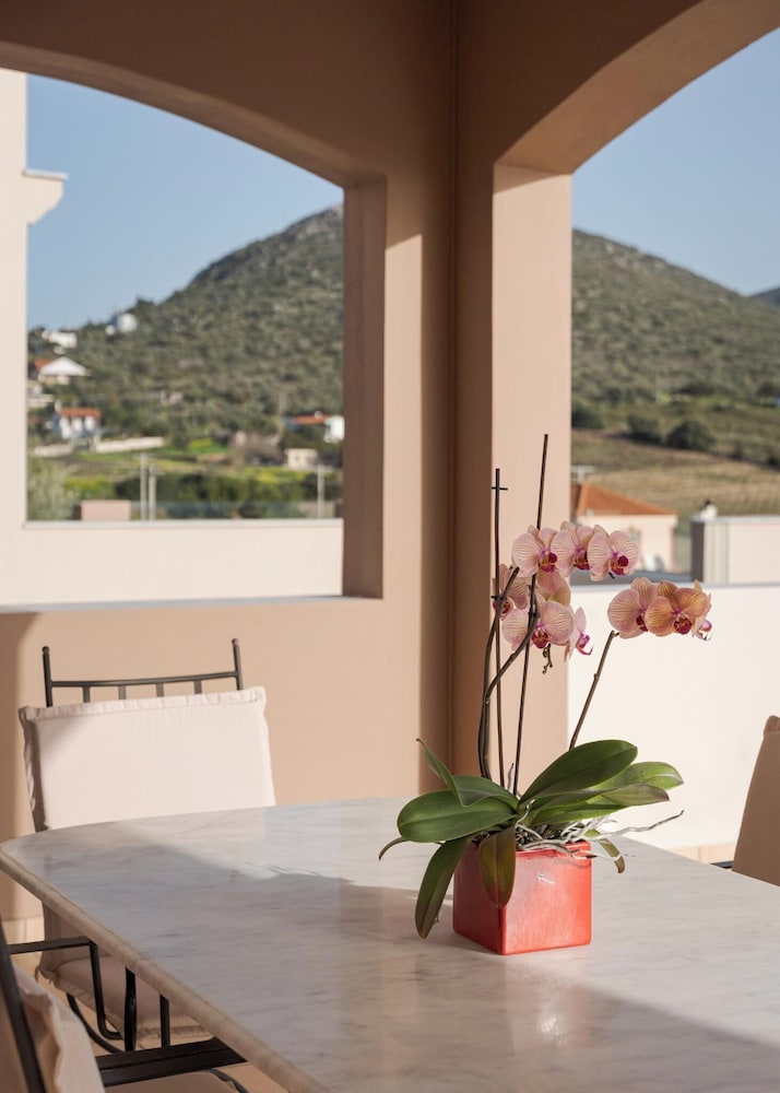Ema's Guest House