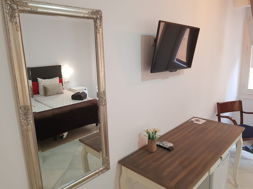 Fan Rooms Duquesa
