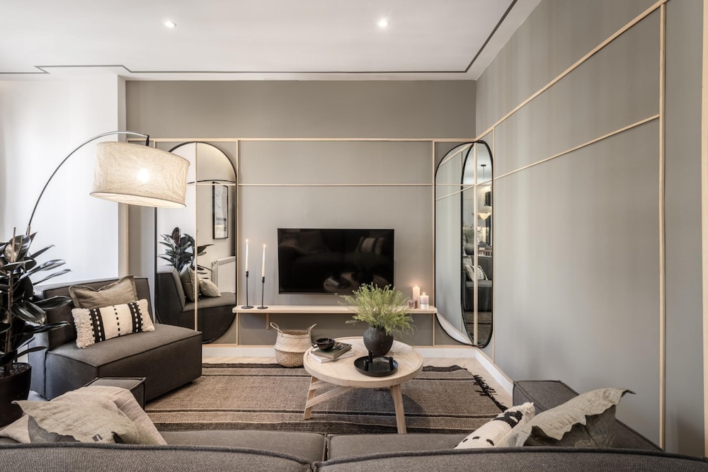 Dilar - 3 Bedrooms and Office in Trafalgar