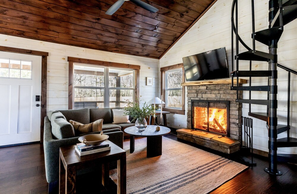 Creekside Haven by Boutiq view 5