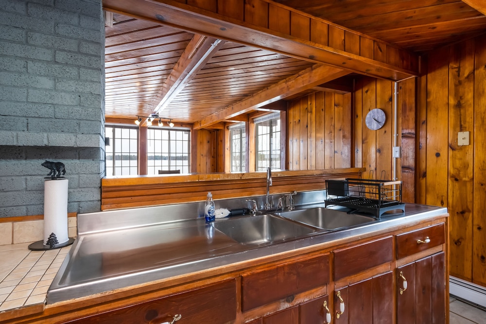 Fife Lake Retreat - Property Image 39