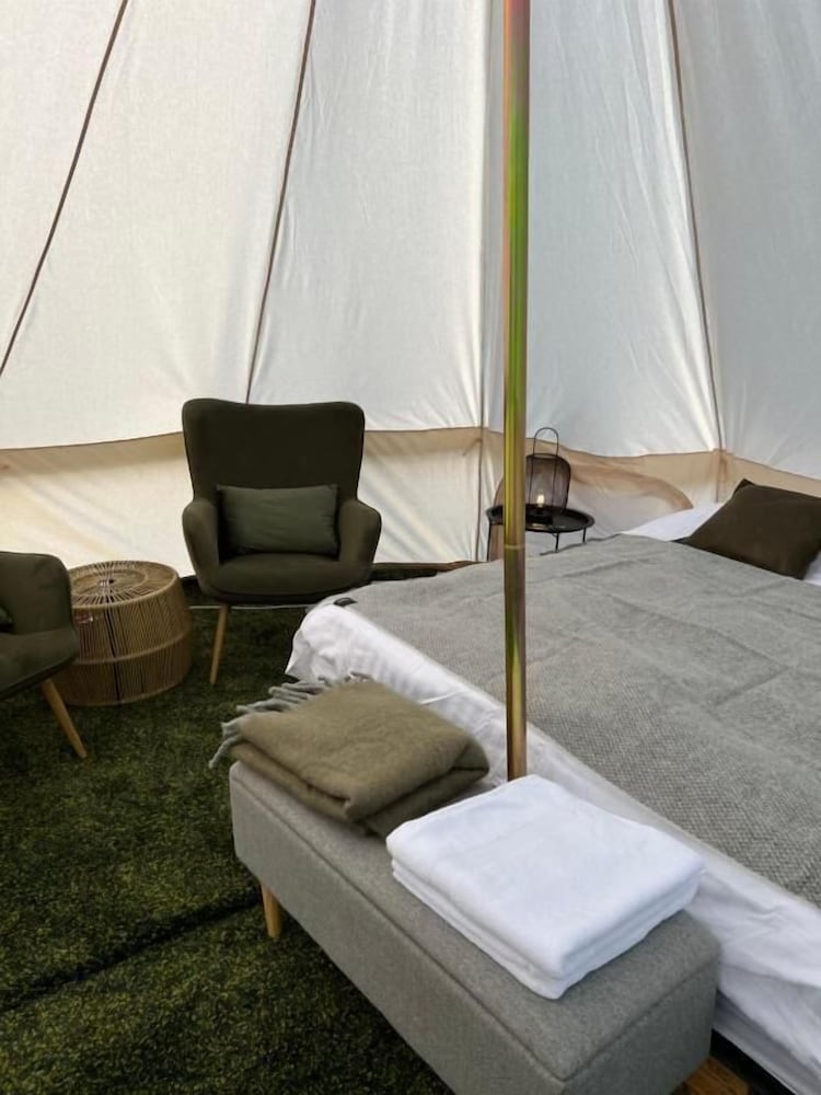 Lake View Cozy Tents