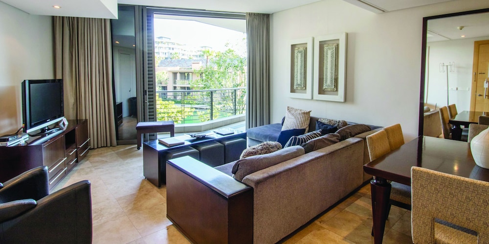 Three Bedroom Apartment - Fully Furnished and Equipped view 4