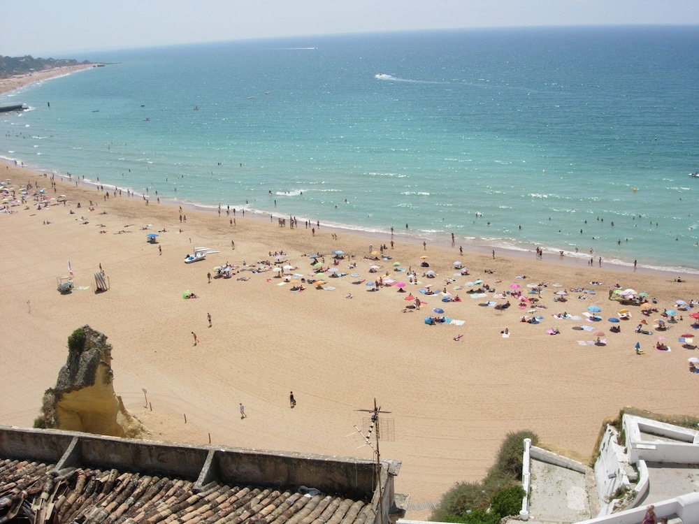 Ah Albufeira - Beautiful Apartment in Front of the Beach view 2