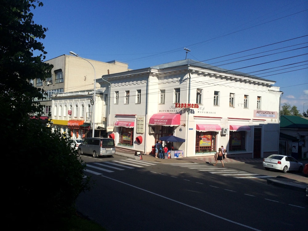 Hostel Romanov