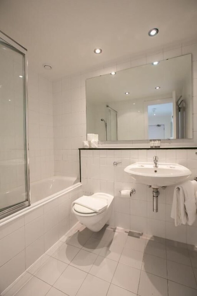 IFSC Townhouse Apartments