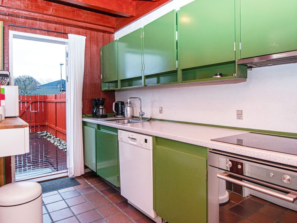 6 Person Holiday Home in Ebeltoft-by Traum view 4