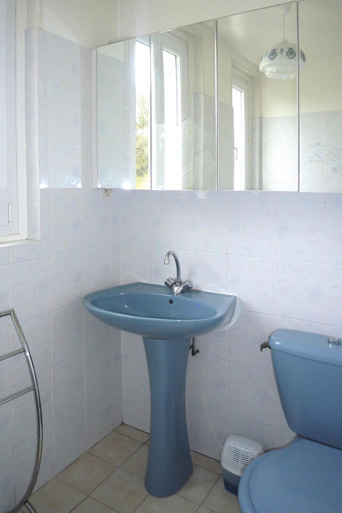 Holiday Home Trebeurden by Pink Granite Coast view 5