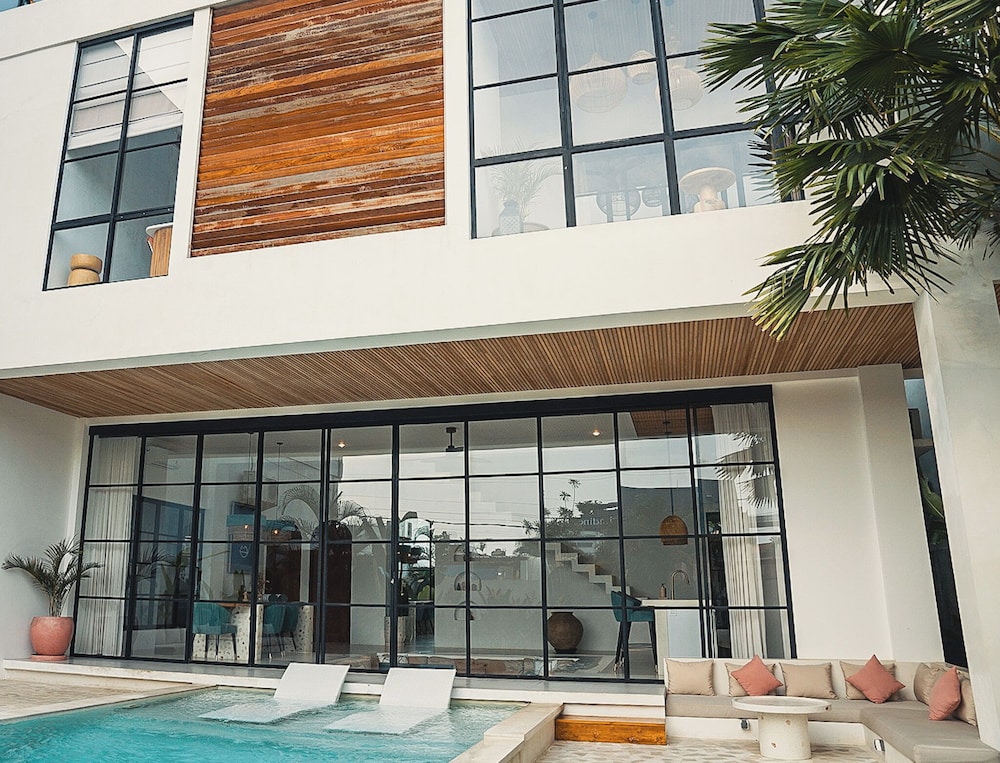 Arrova Bali by Blacksand