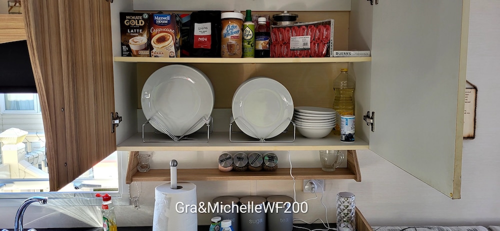 Westfield200-immaculate 2bed Static at Skipsea view 3