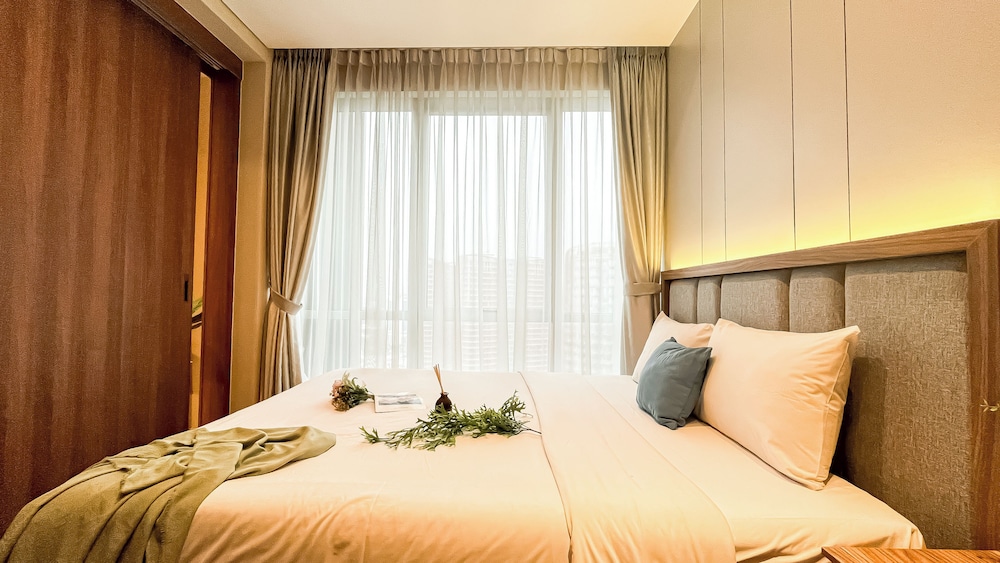 Modern Big 1Br Apartment Branz Simatupang