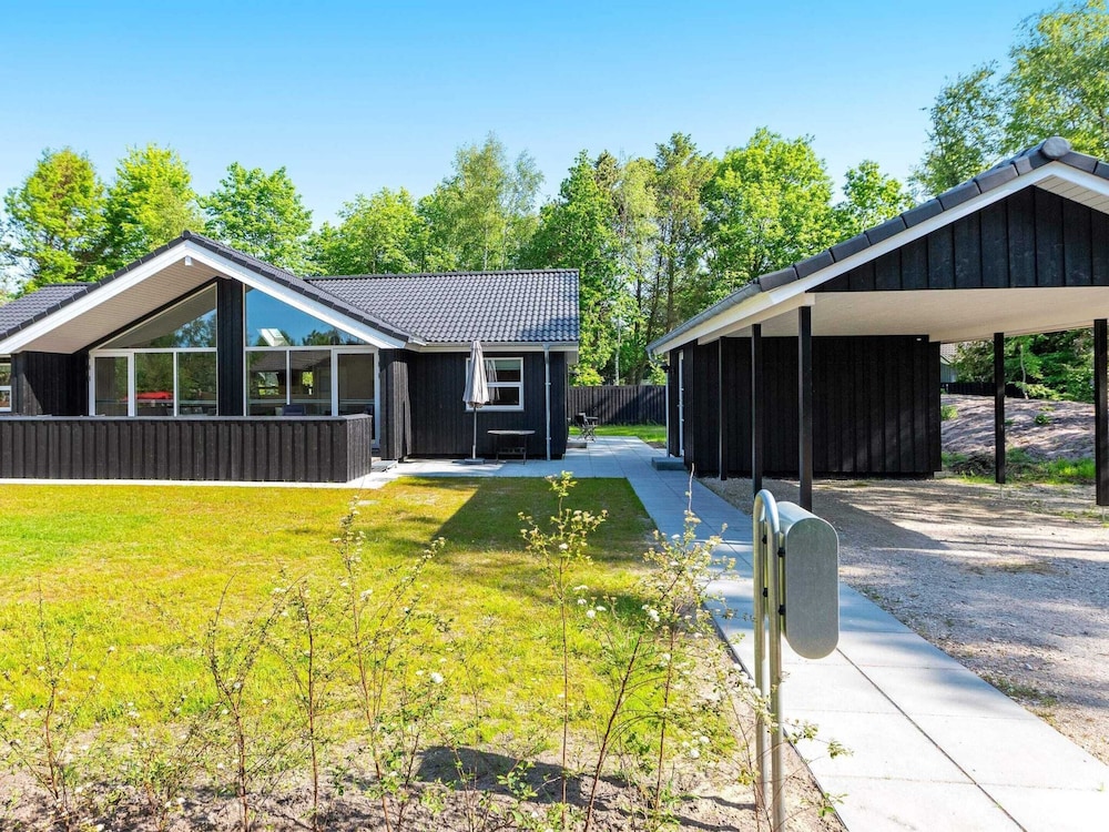 8 Person Holiday Home in Hals view 4