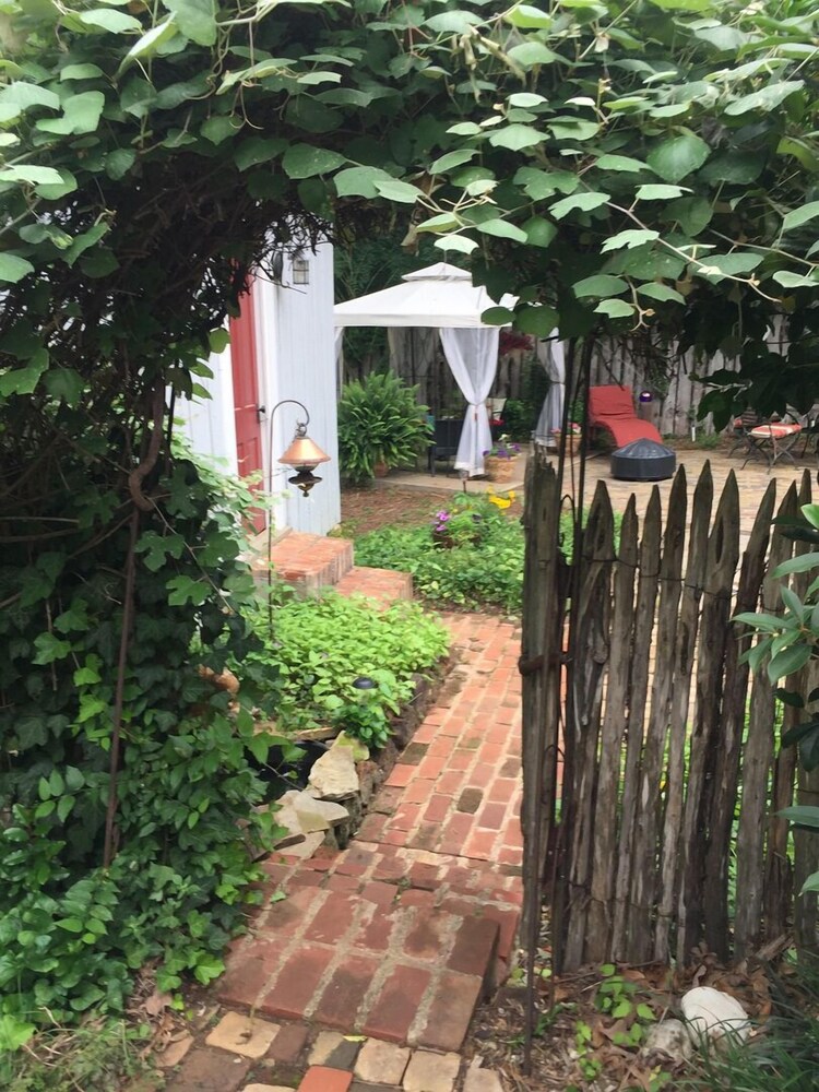 Fig Tree Manor