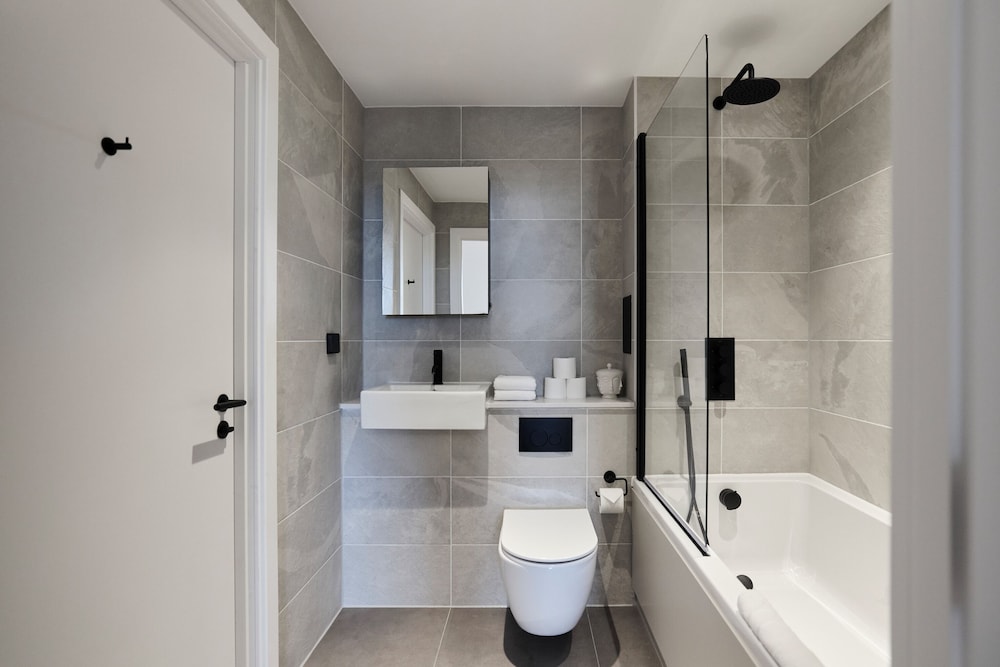 The Tottenham Place - Stylish 1bdr Flat With Balcony