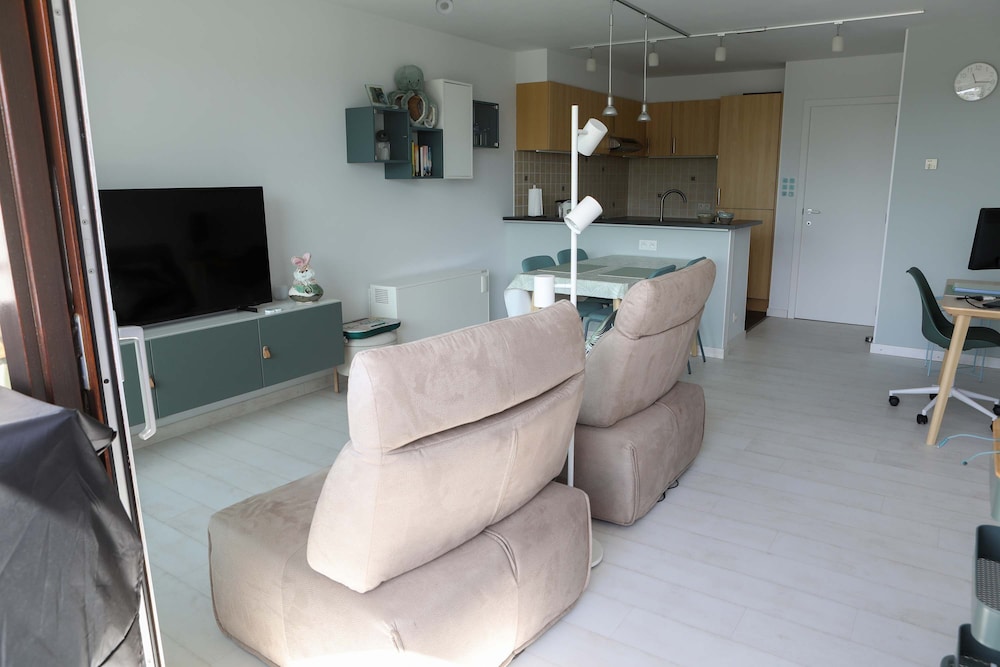 Harbour View Stay - Stylish Apartment With Stunning Views in the Marina of Zeebrugge