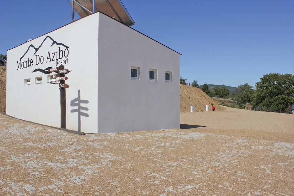 Monte do Azibo - Caravan Park