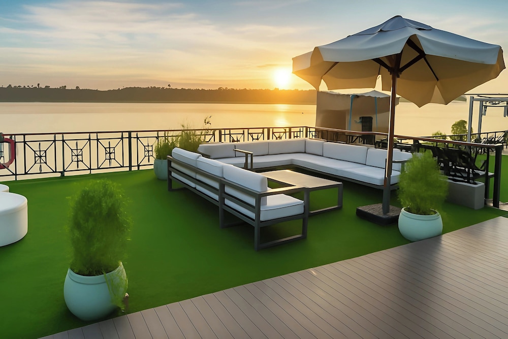 Nile Cruise Elegance Every Wednesday from Aswan 3 nights and every Saturday from Luxor 4 nights