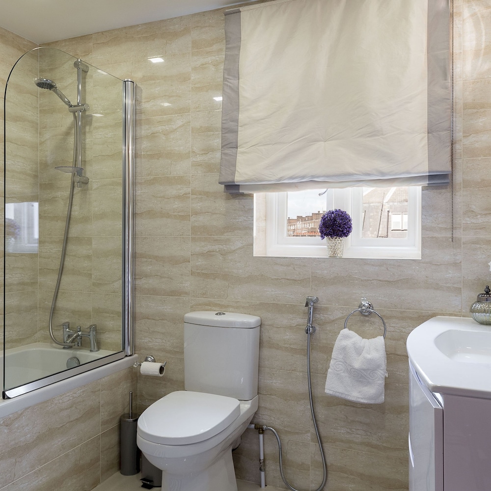 Penthouse 3-bed 3-bath on Marble Arch