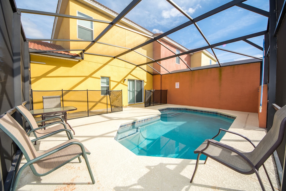 Bella Vida Resort by Home 2U
