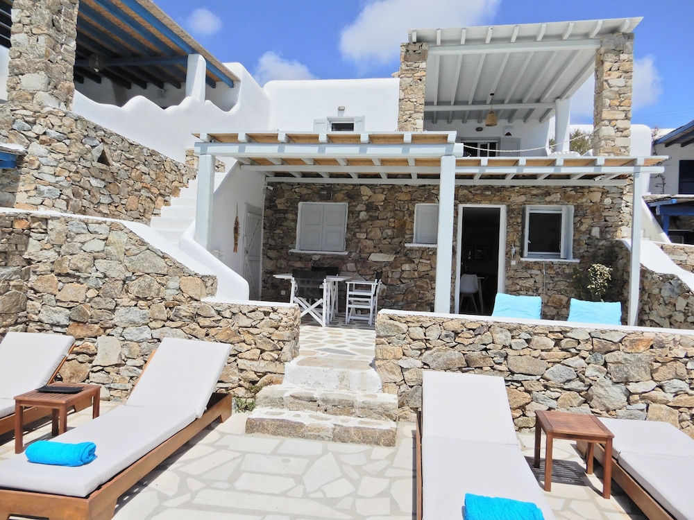 CAVO BLUE VILLAS
