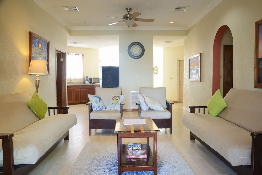 Blue Parrot Beach House