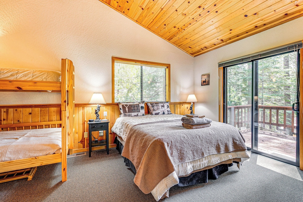 Game Room: 'blue Lake Mountain Retreat' in Arnold