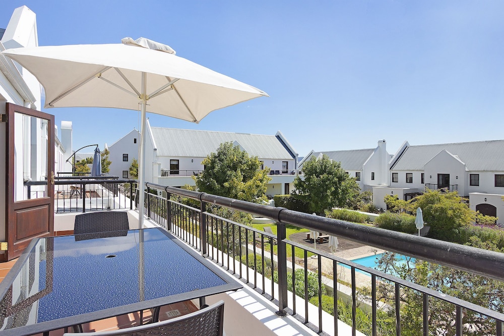 Winelands Golf Lodges at De Zalze