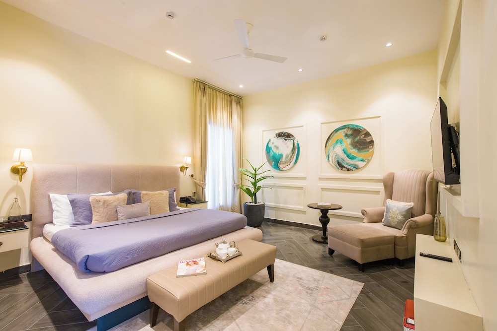 ELIVAAS Ibiza Luxe 4-BHK Farmhouse