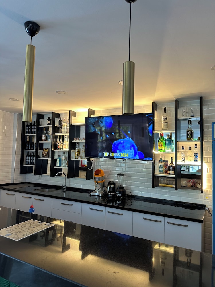 Mogons Exclusive Hotel - Image 111