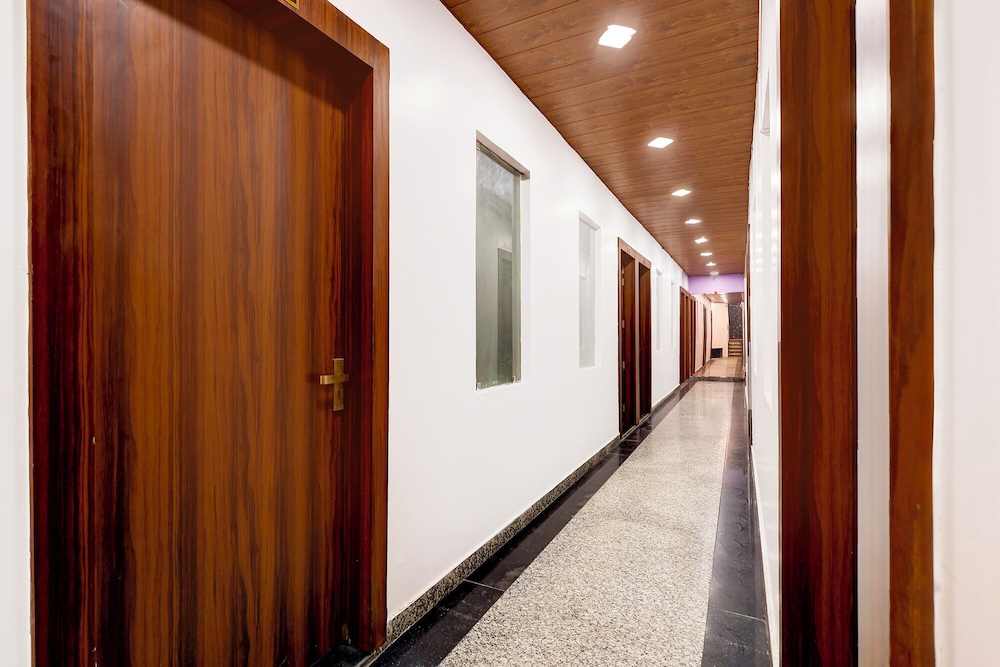 Fabhotel Neelkanth