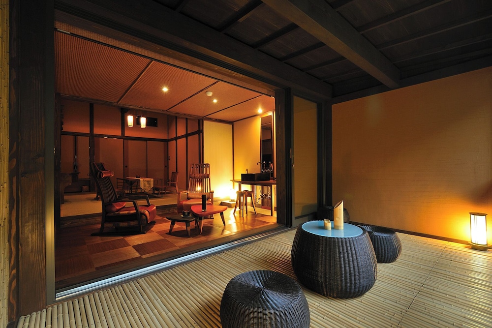 Tonosawa Onsen Yamano Chaya Ryokan