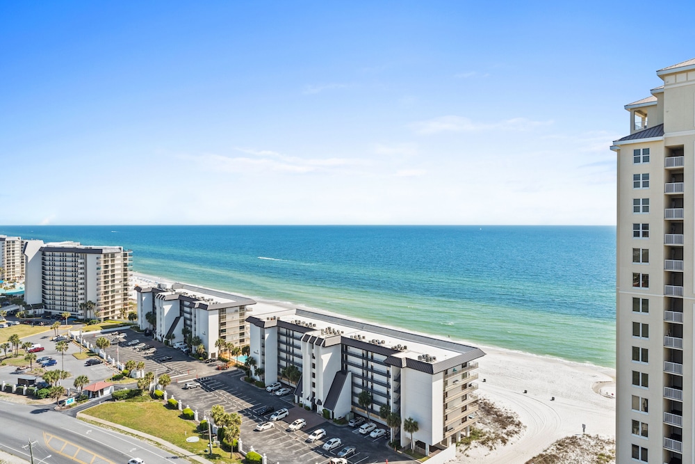 Grand Panama Beach Resort by Panhandle Getaways
