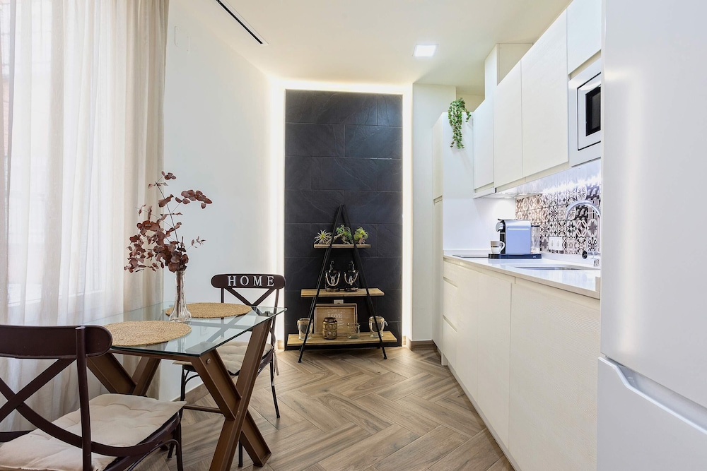 Bright Apartment in Sevilla Center. Murillo VI