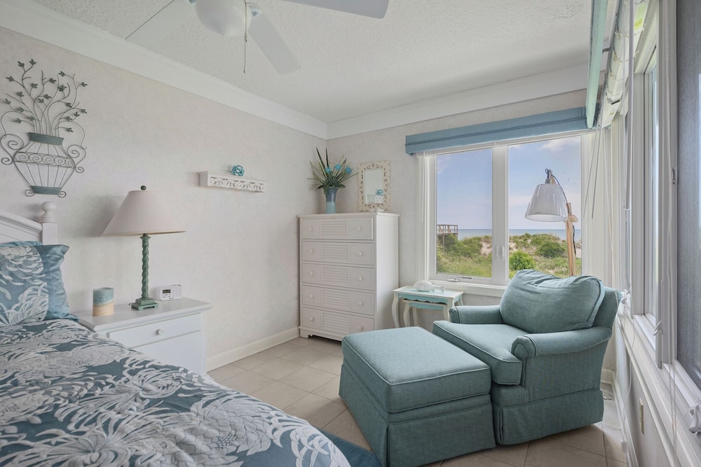 Ocean Eight 101 by Distinctive Beach Rentals
