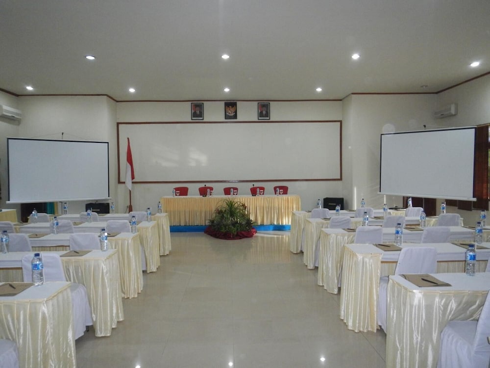 meeting & event spaces