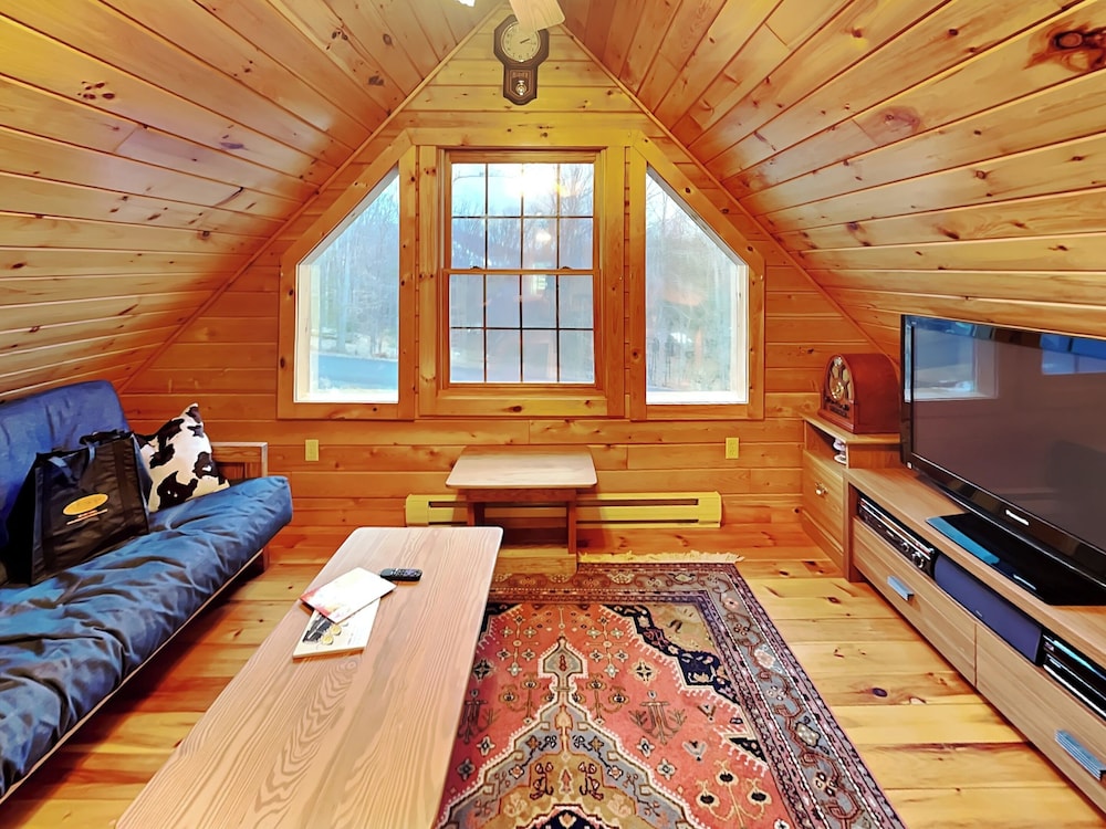 The Old World Chalet by Taylor Made Deep Creek