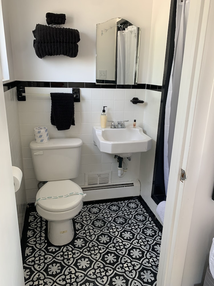 Grand Lake Resort - Property Image 6