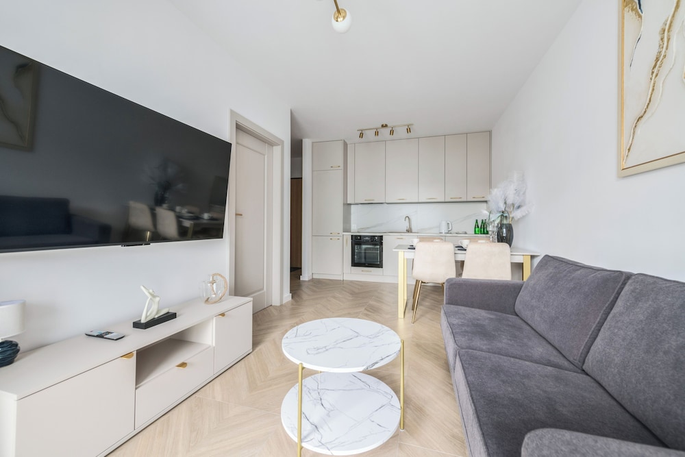 Horizon 34 by Grand Apartments
