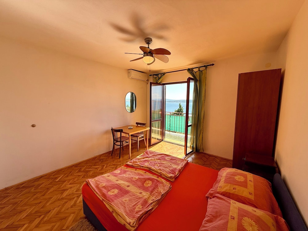Apartment Višnja