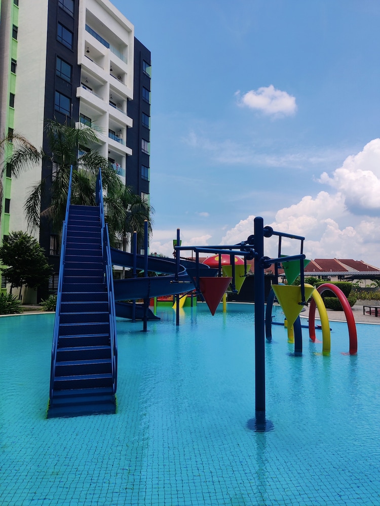 KT's Homestay-Manhattan Ipoh w Waterpark photo 2