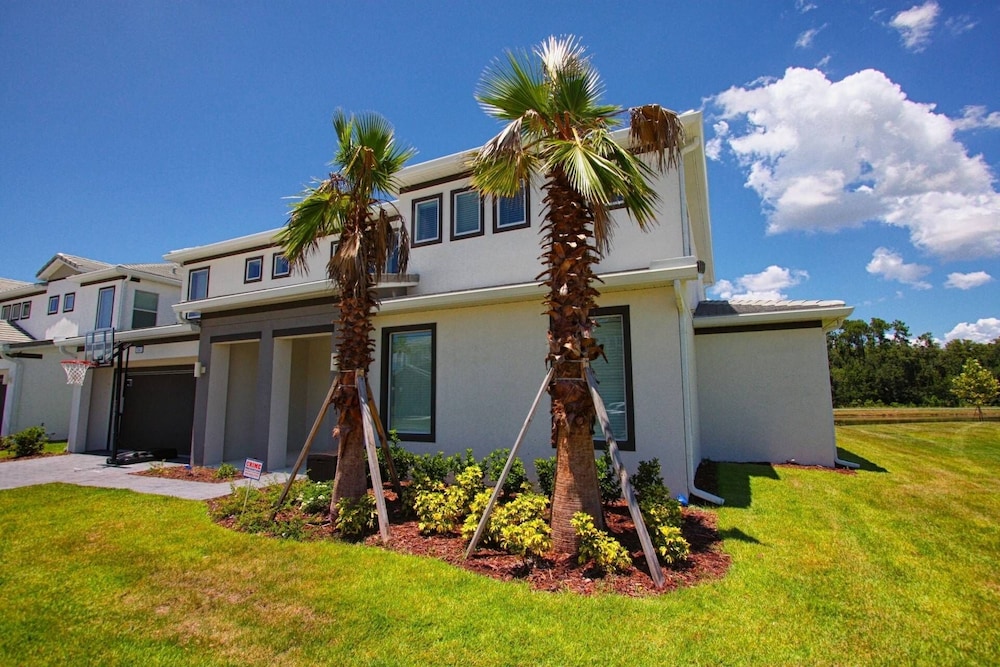 Sonoma by PRP - Image 1